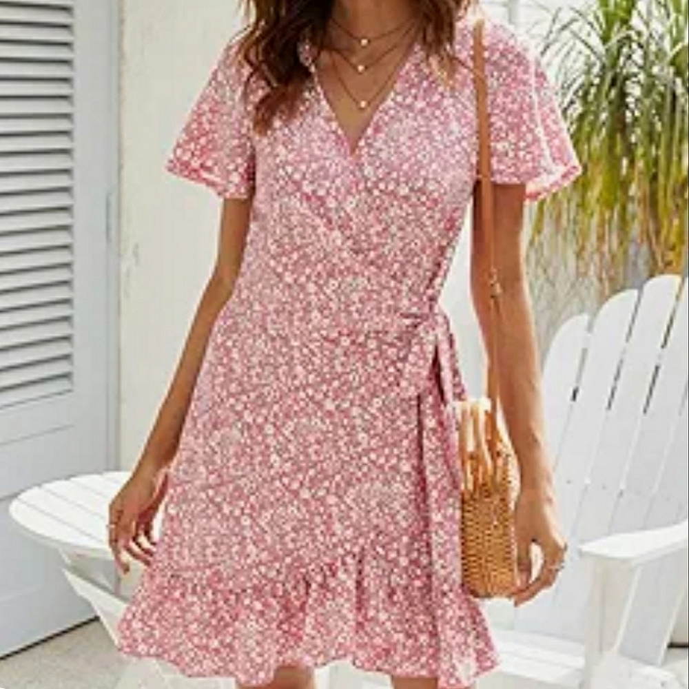 Naggoo Wrap V Neck Pink Floral Print Ruffle Short Sleeve Dress Size S